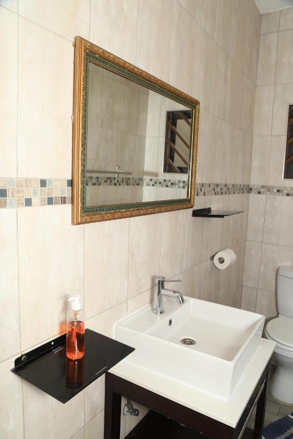 Coco Palm Bed & Breakfast Windhoek Buitenkant foto